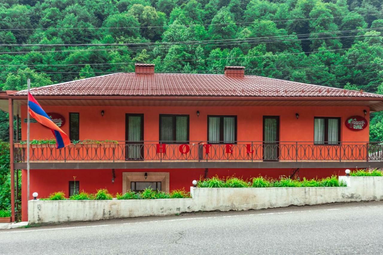 Ariana Family Hotel Dilidzjan Buitenkant foto